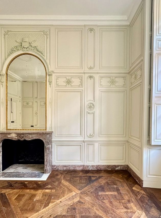 Restauration de boiserie, château de Versailles